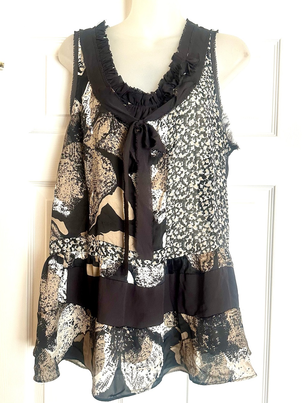Allen B. Black and Cream Abstract Print Ruffle Tank